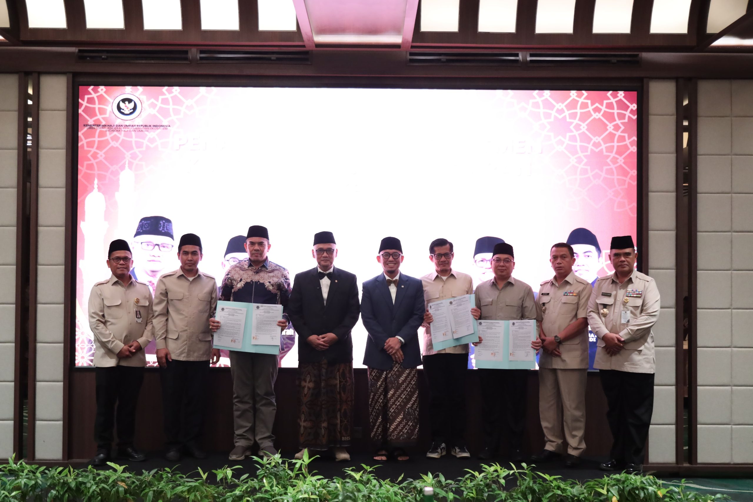 Kemenhaj Serahkan Anggaran Operasional Haji 2026 : Tekankan Tata Kelola Bersih dan Berorientasi Pada Jemaah