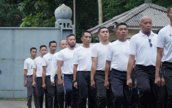 Pembekalan Petugas PPIH Dilatih Semi-Militer, Wamenhaj Tekankan Kerja Tim dan Transparansi Layanan Haji