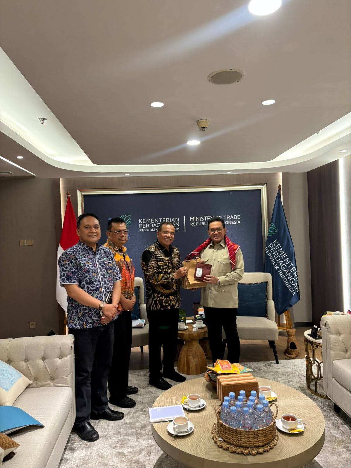 Audiensi Bupati Karo dengan Menteri Perdagangan RI Perkuat Perdagangan Daerah, Dorong Produk Unggulan Karo Mendunia