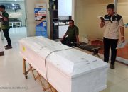 Penjemputan Jenazah PMI Asal Indramayu di Bandara Soekarno-Hatta