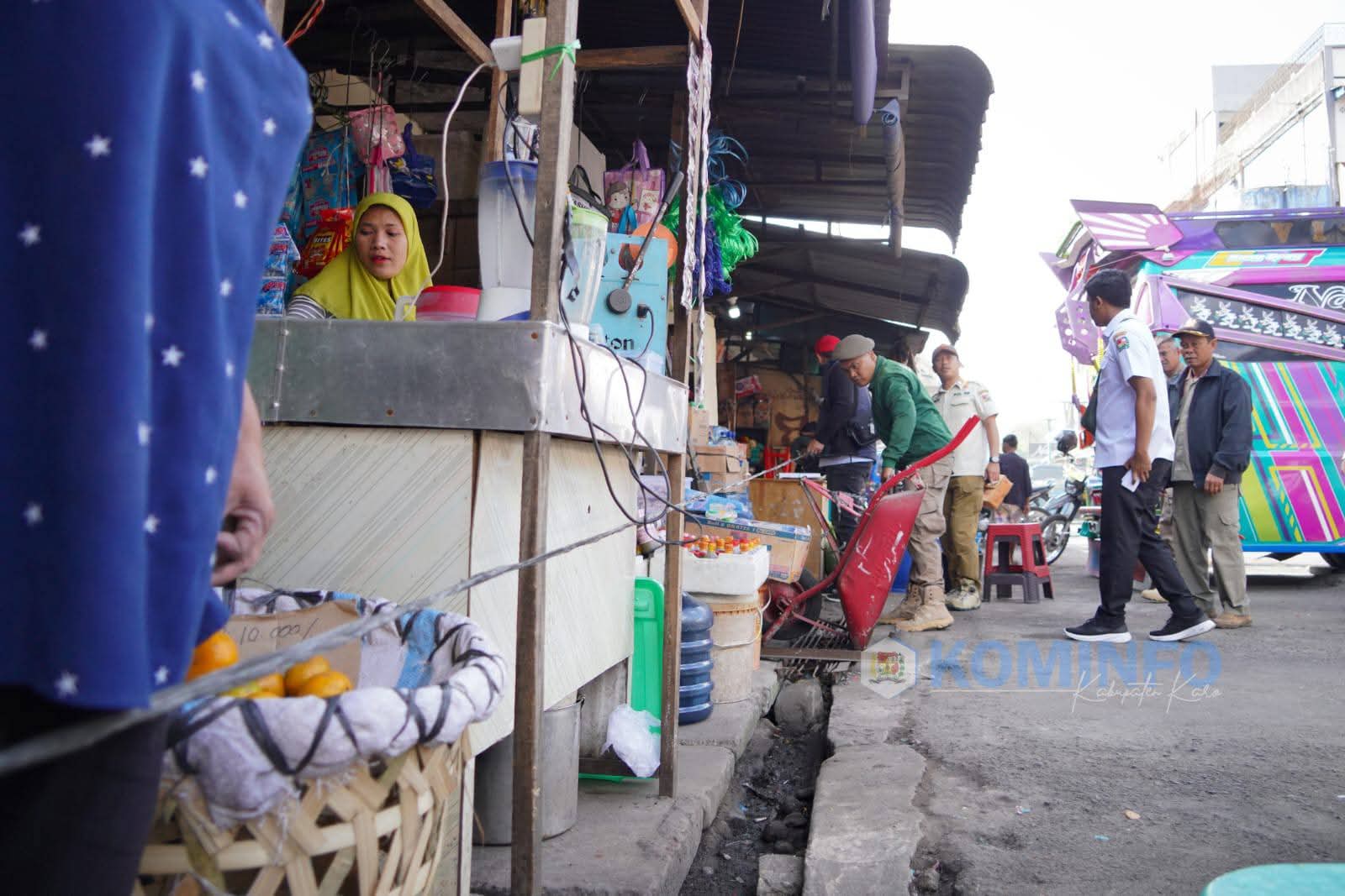 Pemkab Karo Laksanakan Penertiban dan Penataan Pedagang Pusat Pasar Berastagi Secara Berkelanjutan