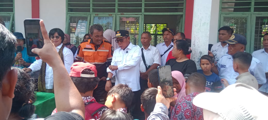 Bungkam di Tengah Bencana, Bupati Tapteng Masinton Pasaribu Hindari Wartawan