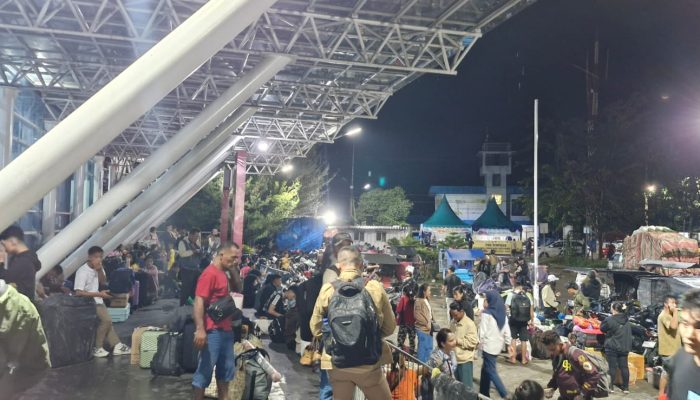 Arus Penumpang Pelabuhan Sibolga Turun Saat Nataru, Arus Kendaraan Justru Meningkat