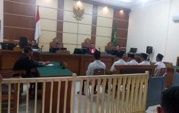 Akhirnya Pelaku Utama dipidana 12 Bulan & Empat Pelaku Tujuh Bulan