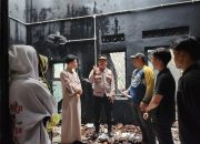 Kios Burger Bangor di Jatibarang Indramayu Terbakar, Kerugian Ditaksir Rp80 Juta Kios Burger Bangor di Jatibarang Indramayu Terbakar, Kerugian Ditaksir Rp80 Juta