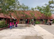 Iuran Nobar Film “3D–4D” di SDN Jatisawit Lor Dipertanyakan, Wali Murid Kecewa Tak Sesuai Realisasi Iuran Nobar Film “3D–4D” di SDN Jatisawit Lor Dipertanyakan, Wali Murid Kecewa Tak Sesuai Realisasi