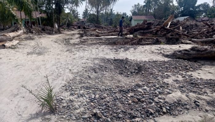 Klaim Penanganan 90 Persen Dipertanyakan, Warga Nilai Camat Barus ABS Picu Kemarahan