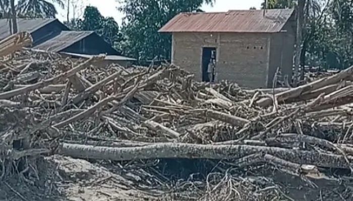 Pemulihan Lamban, Warga Soroti Kinerja Pemkab Tapteng di Kecamatan Barus
