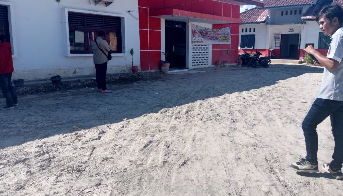 Kantor Camat Barus Tanpa Kehadiran ASN Saat Jam Kerja, Pelayanan Publik Lumpuh