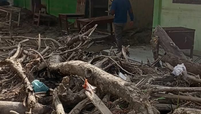 Klaim Penanganan 90 Persen Dipertanyakan, Warga Nilai Camat Barus ABS Picu Kemarahan