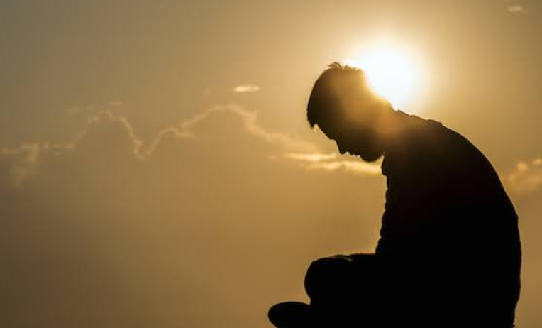 Khutbah Jumat: Muhasabah Jalan Meraih Kebahagiaan di Akhirat
