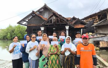 Baznas Kabupaten Bekasi Bantu Korban Puting Beliung di Muara Gembong Rp 1 Juta Per Rumah