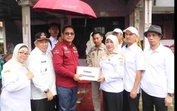 Plt Bupati Bekasi Ajak Dunia Usaha dan Masyarakat untuk Peduli Sosial Bantu Korban Banjir