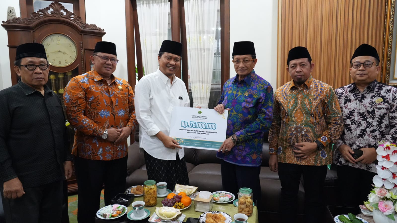 Serap Aspirasi Langsung, Menag Minta Presiden Tidak Bedakan Antara Pesantren dan Sekolah