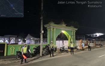 Satlantas Polres Lampung Utara  Gelar Patroli Malam, Amankan  Sholat  Tarawih Di Jalinsum  Kotabumi