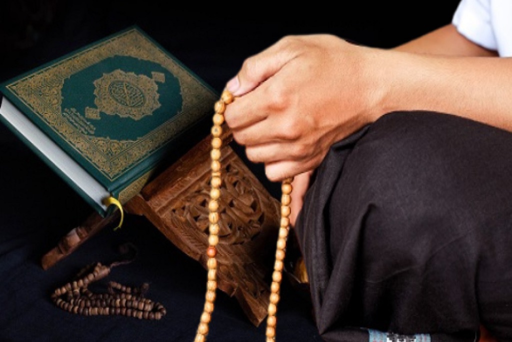Keutamaan Baca Istighfar di Waktu Sahur