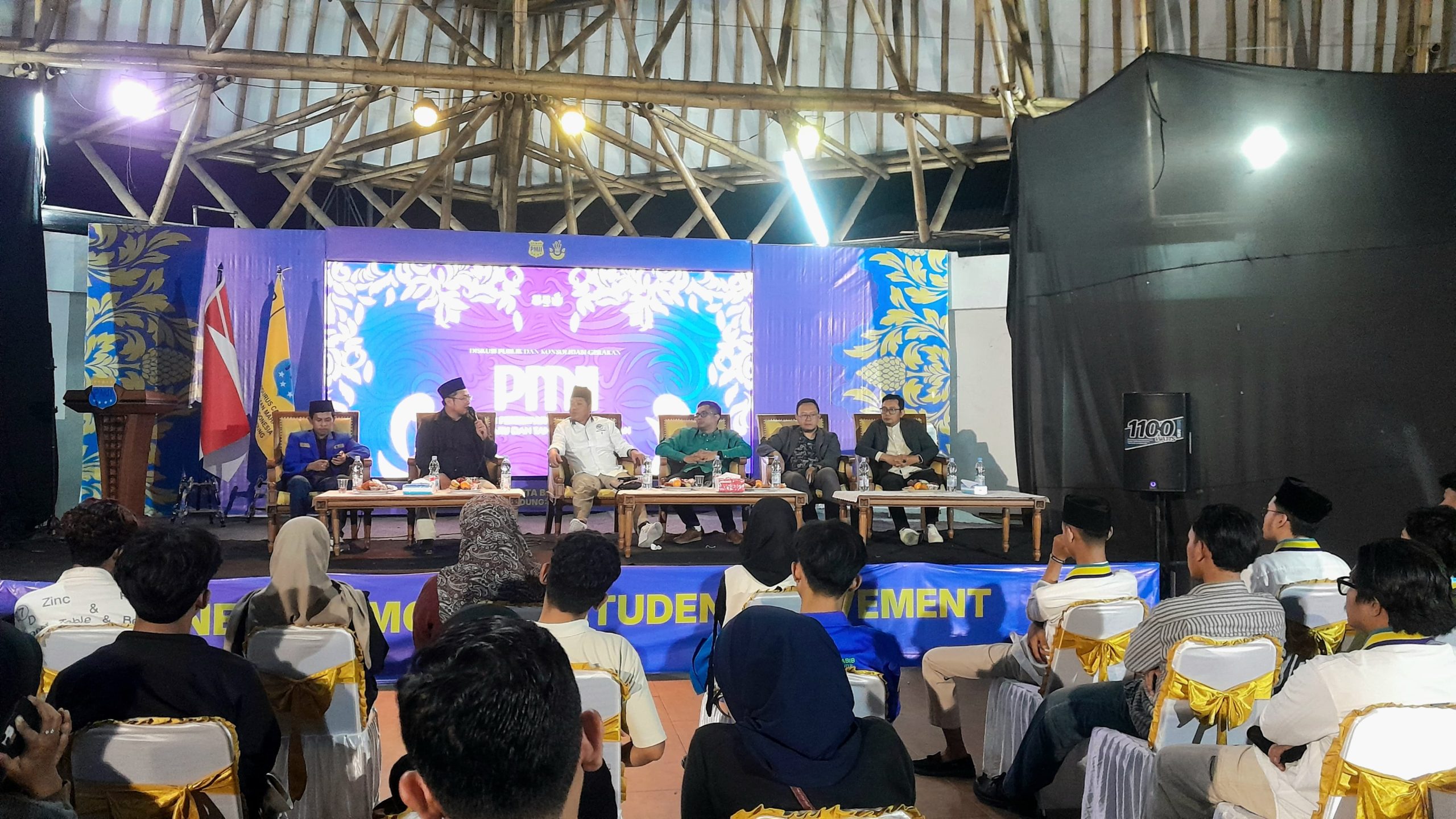 Gerakan Mahasiswa di Titik Nadir: Evaluasi Total atau Mati Suri dalam Dekapan Algoritma