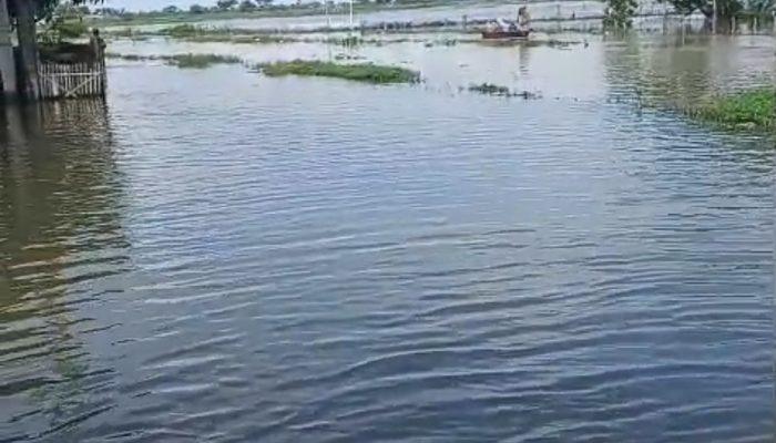 Warga Kampung Utan Gedong Keluhkan Banjir Sudah Hampir Sebulan Lumpuhkan Aktivitas