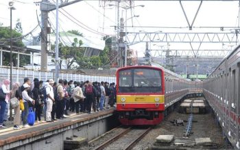 Kepastian Rencana Perpanjangan Rute KRL hingga Karawang Dipertanyakan