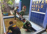 Sinergi Tiga Pilar Koramil 1604/Jtb Gelar Kerja Bakti Bersihkan Masjid Jami Darussalam Sambut Ramadhan 1447 H