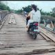 Puluhan Tahun Warga Menanti Perhatian Dari Pemeritah Terkait Jembatan Keramasan Yang Sudah Lapuk dan Membahayakan Pengguna Jembatan