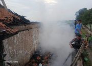 Gudang SMPN 1 Kertasemaya Indramayu Terbakar, Kerugian Capai Rp20 Juta
