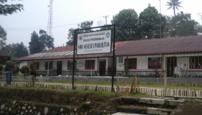 Dana BOS 2024 SMAN 1 Parlilitan Disorot, Kepala Sekolah Blokir Kontak Media