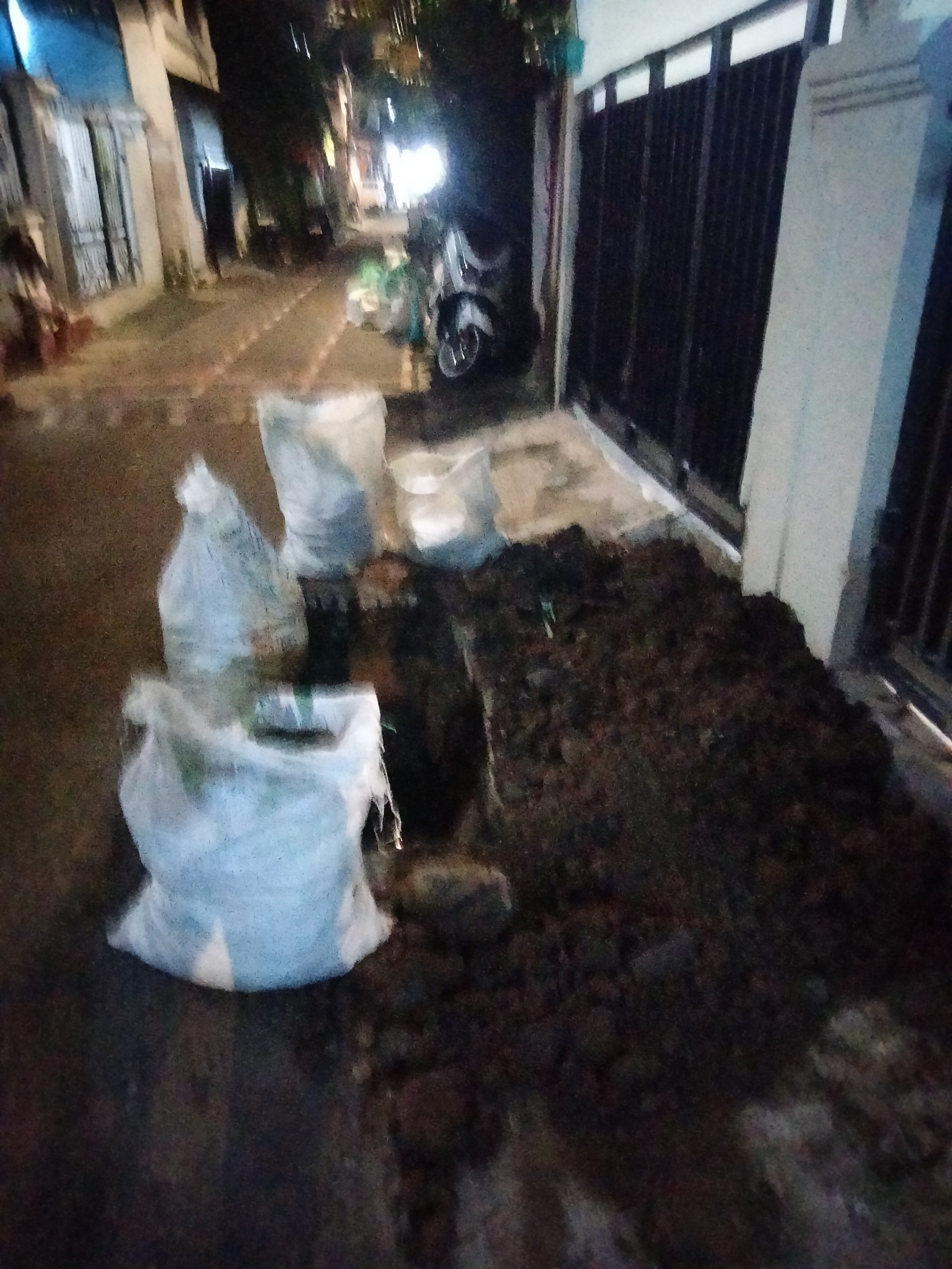 Proyek Galian PAM Jaya di Rawajati Barat Tanpa Cantumkan Nominal Anggaran