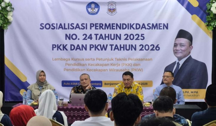 Kemendikdasmen Sosialisasikan Aturan Baru Lembaga Kursus dan Program Prioritas 2026 di Banjarmasin