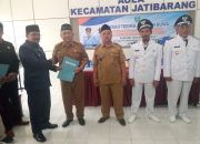 Empat Kuwu Sertijab di Aula Kecamatan Jatibarang, Camat Tekankan Sinergi Bangun Desa Empat Kuwu Sertijab di Aula Kecamatan Jatibarang, Camat Tekankan Sinergi Bangun Desa