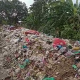 Sampah Menggunung di Jalan Raya Karanggetas–Bangodua, Warga Keluhkan Bau dan Pemandangan Kumuh