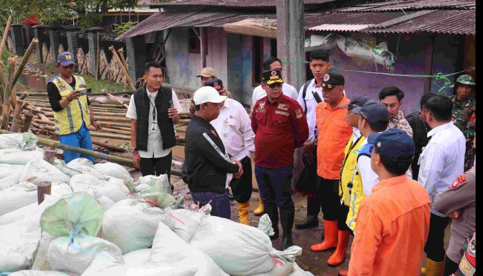 Pemkab Bekasi Minta Dukungan Pemprov Jabar dan BBWS Atasi Sejumlah Tanggul Irigasi Jebol
