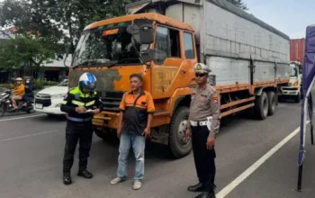 Satlantas Polri Beri Teguran Tertulis untuk Truk yang Bandel Selama Operasi Ketupat