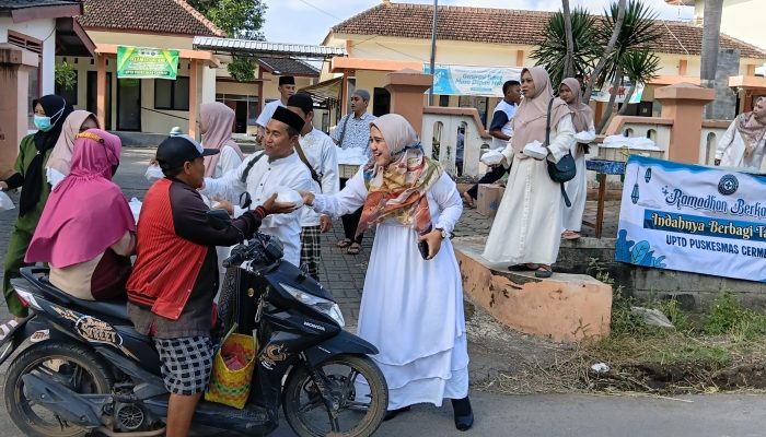 Ramadan Berkah: UPTD Puskesmas Cermee Berbagi Takjil dan Santunan Anak Yatim