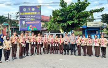 Sat Binmas Polres lampung utara  Bersama Saka Bhayangkara  Berbagi Takjil  Di Bundaran  Tugu  Alamsyah RPN  Kotabumi