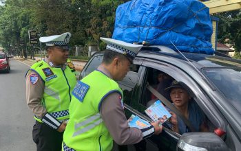 Personel  Pos Pelayanan  OPS  Ketupat  Krakatau  2026 Polres Lampung Utara  Atur Arus Mudik, Imbau Pemudik  Utama  Kan Keselamatan