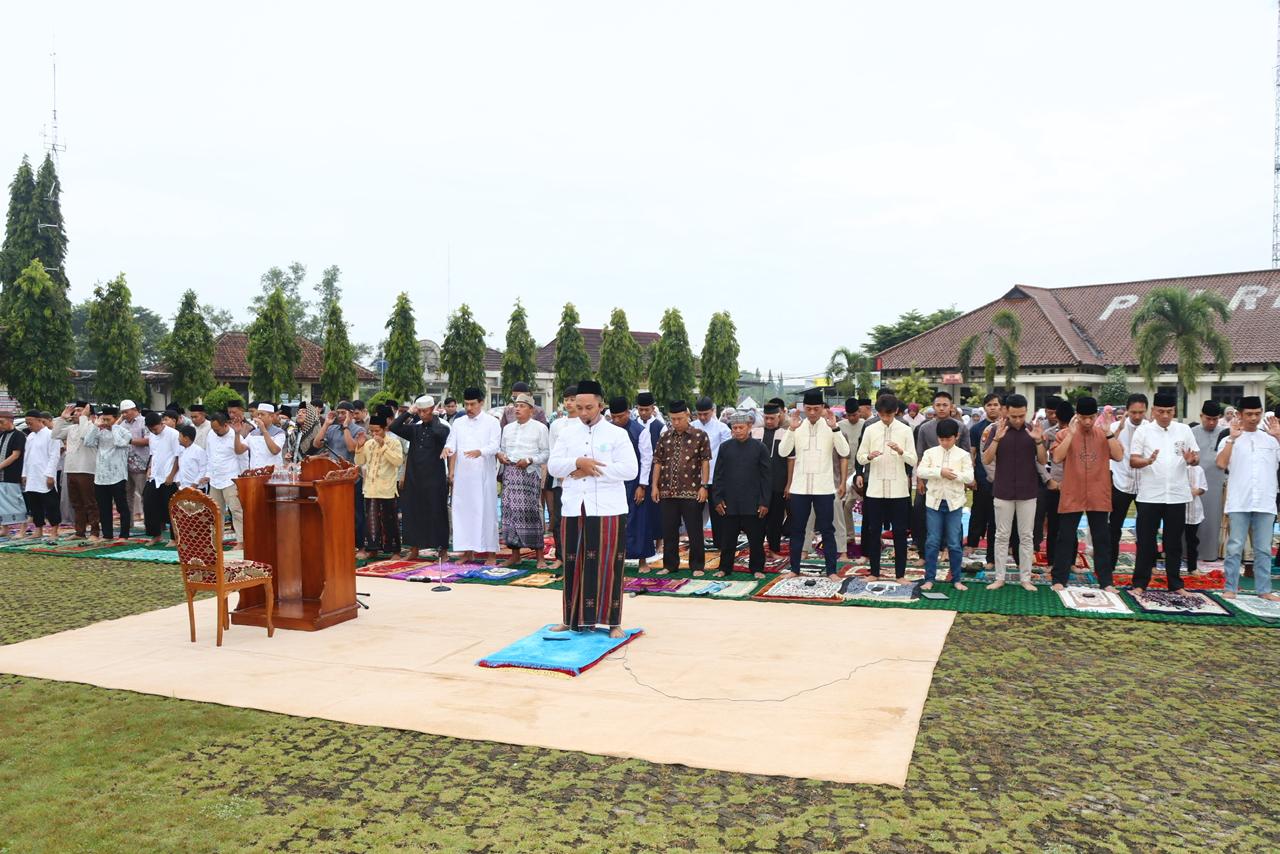 Polres Lampung Utara Gelar Sholat Idulfitri 1447 H Bersama Masyarakat