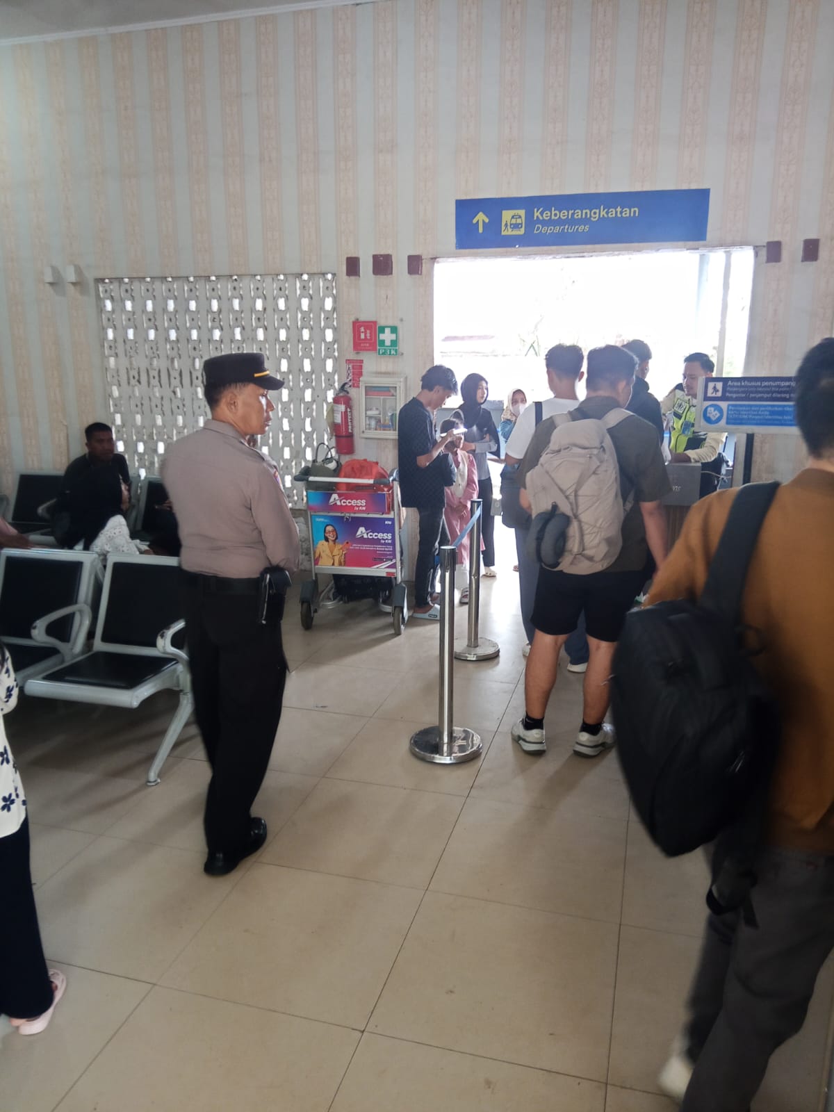 Polres Lampung Utara Pantau Arus Balik Lebaran Idulfitri 1447 H Di Stasiun Kotabumi