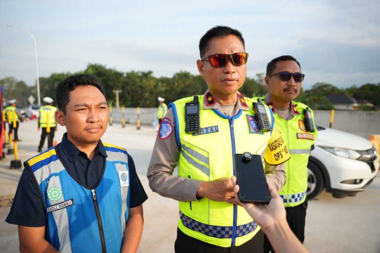 Jalur Tol Fungsional Japek II Selatan Difungsikan Situasional Bagi Arus Balik Mudik