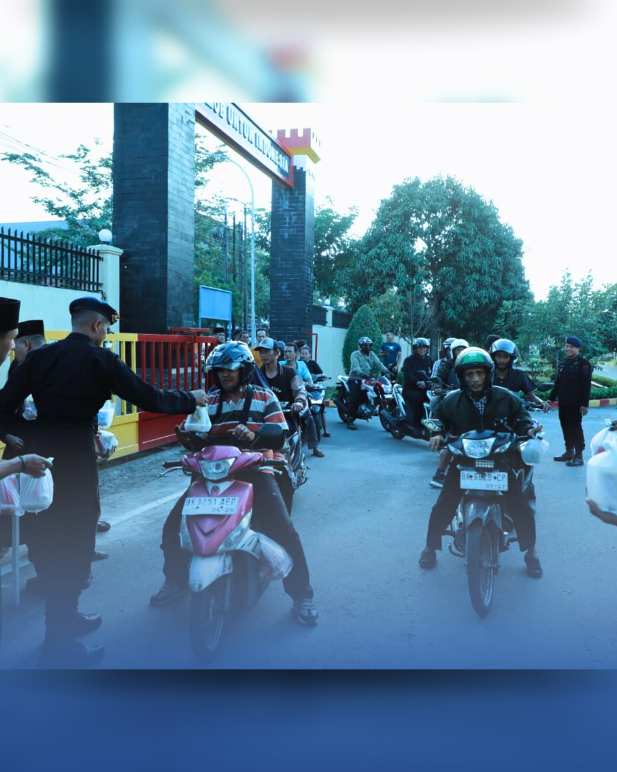 Brimob Sumut Berbagi Berkah Ramadhan, 200 Takjil Dibagikan untuk Pengendara di Sekitar Mako KE Lumi