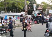 Ormas GMPAR Bagikan 500 Kotak Makanan dan 200 Takjil di Depan Kantor Kecamatan Jatibarang Ormas GMPAR Bagikan 500 Kotak Makanan dan 200 Takjil di Depan Kantor Kecamatan Jatibarang
