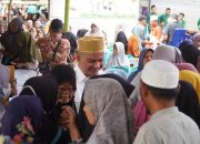 Bakhtiar Ahmad Sibarani Bagikan Zakat untuk 1.700 Warga Barus, Wujud Kepedulian di Bulan Berkah
