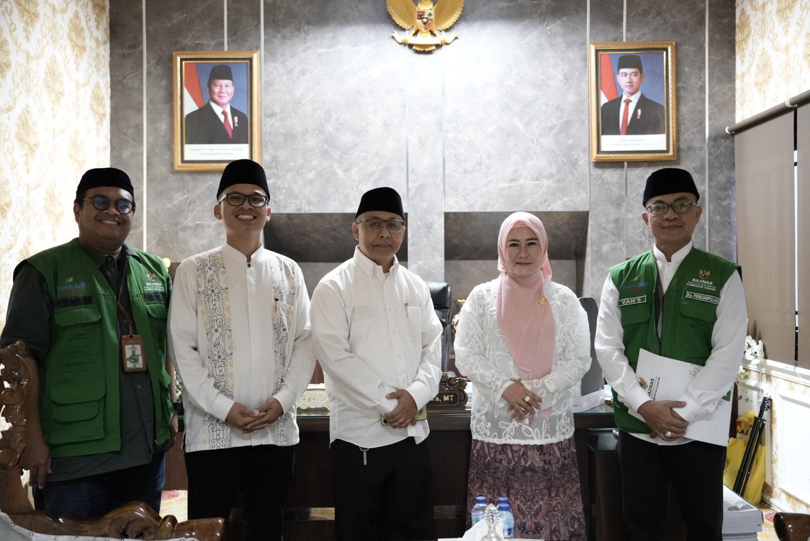 Ketua MUI Cianjur Apresiasi Penyaluran Zakat Mal Ketua DPRD Metty Triantika Melalui BAZNAS
