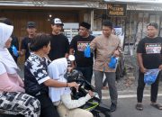 KJB Indramayu Berbagi 500 Takjil, Camat dan Kapolsek Balongan Ikut Turun ke Jalan