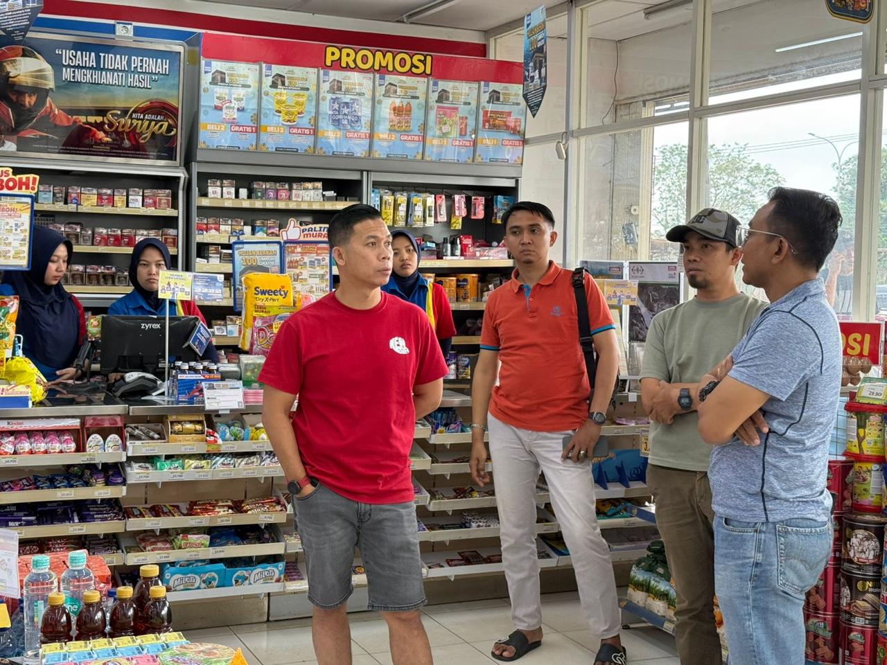 Perampok Bersenjata Gasak Rp16 Juta dari Indomaret Palembang, Polisi Buru Pelaku