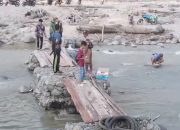 Jembatan Rusak Dibiarkan, Warga Si Bio-Bio Sentil Bupati: Jago Seremonial, Janji Palsu dan Pencitraan