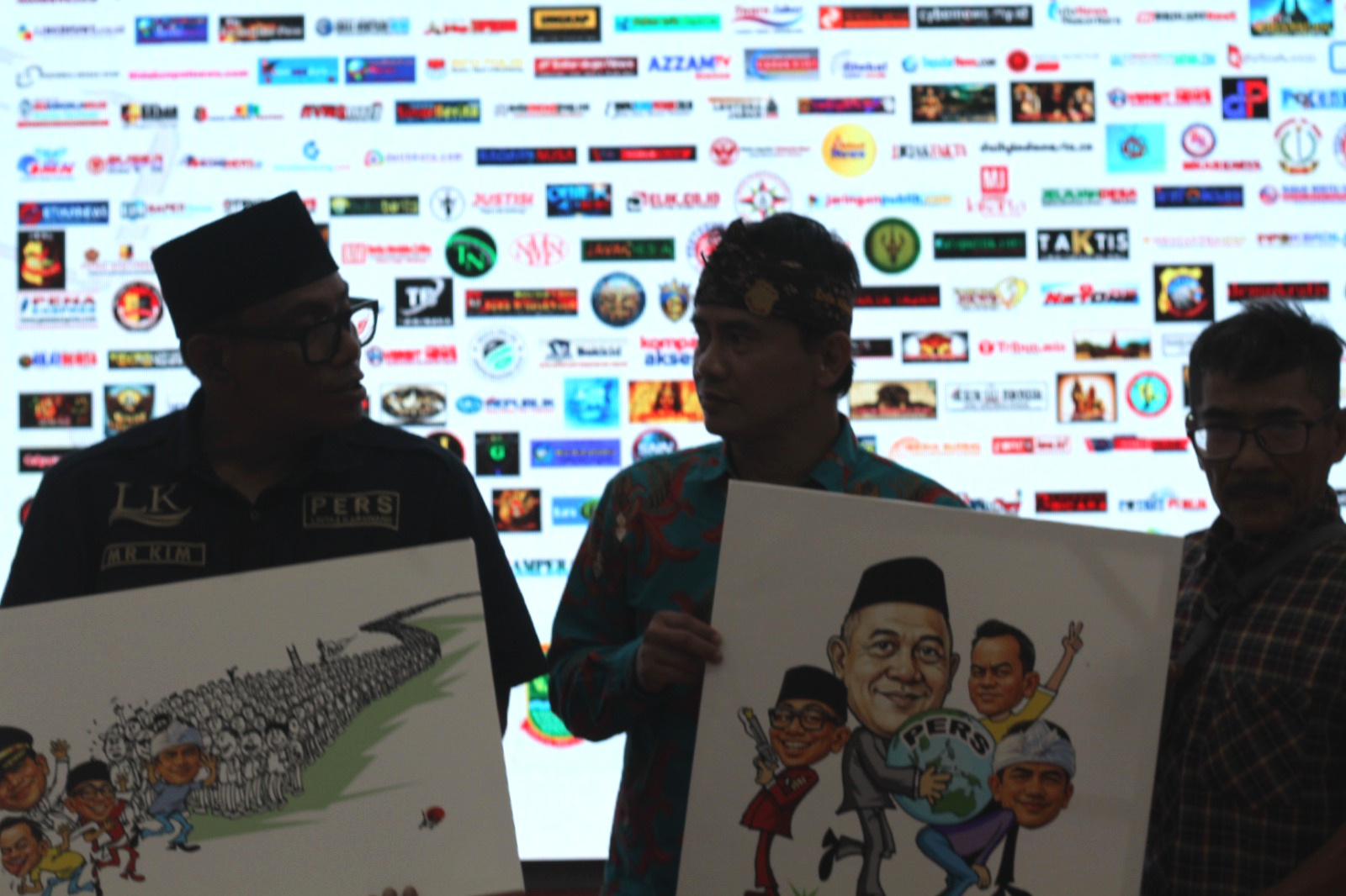 Silaturahmi Akbar Pers Bekasi, Karawang, Purwakarta, Hadirkan Tokoh Ikonik Lembergar Hedot