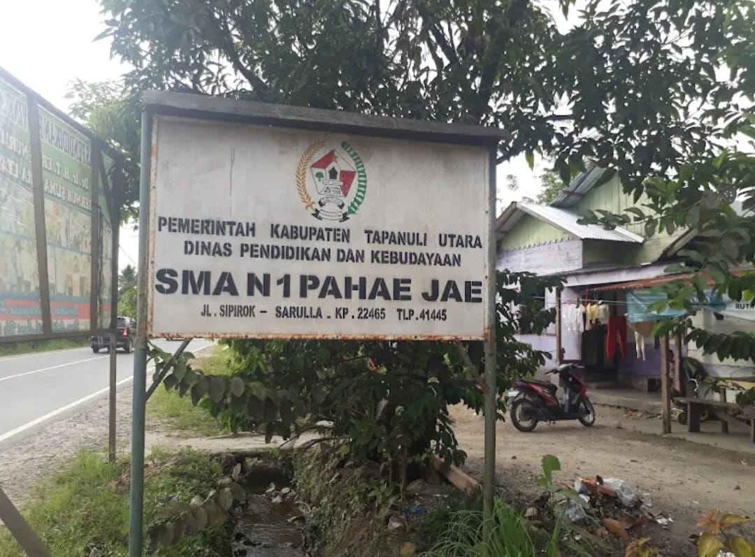 Diduga Ada Kejanggalan Penggunaan Dana BOS 2025, Kepala Sekolah SMAN 1 Pahae Jae Bungkam dan Blokir Nomor Wartawan