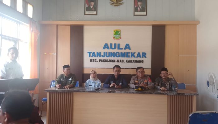 Serah Terima Jabatan Kades Tanjung Mekar: Helen Aini Syifa Resmi Menjabat Periode 2026-2034