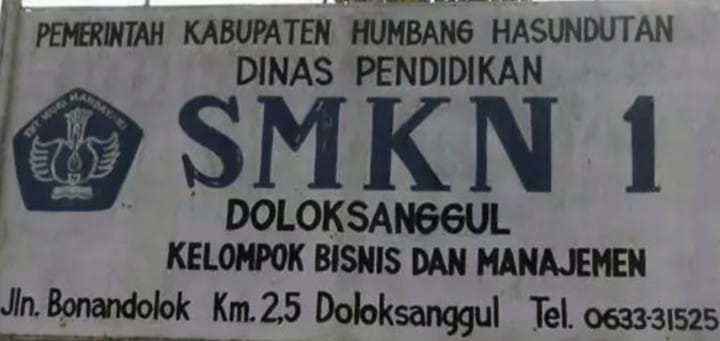 Aroma Penyimpangan Dana BOS di SMKN 1 Doloksanggul Menguat, Dinas Pendidikan Diminta Turun Tangan – APH Harus Bergerak
